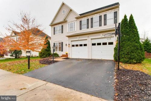 19297 Creek Field Cir, Leesburg, VA 20176-1618