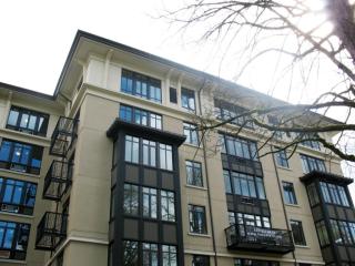 550 19th Ave, Portland OR  97209-2088 exterior