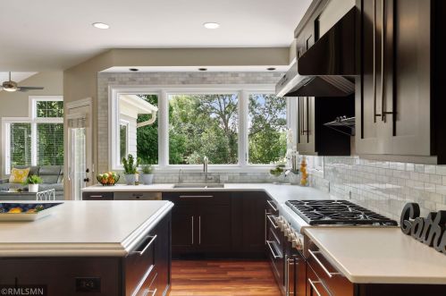 3528 Crestmoor Dr, Saint Paul MN  55125-5028 exterior