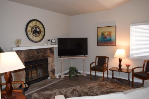 555 Allisha Ln, Tracy, CA 95376-5125