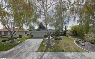8713 Falls Ave, Kennewick, WA 99336-1007