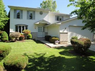 3032 Vermont Ave, Waukegan IL  60087-3337 exterior