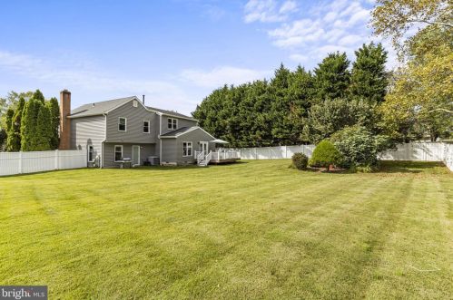 901 Balboa Dr, Silver Spring MD 20905-7422 exterior