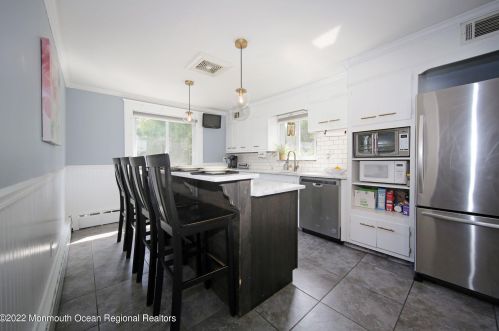 165 Spring St, Tinton Falls, NJ 07701-2425