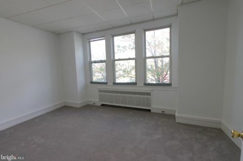 7106 Germantown Ave, Philadelphia, PA 19119-1837