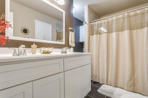 8100 Broken Arrow Rd, Fort Worth TX  76137-1291 exterior