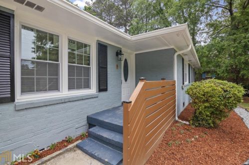 3824 Adamsville Dr, Atlanta GA  30331-3709 exterior