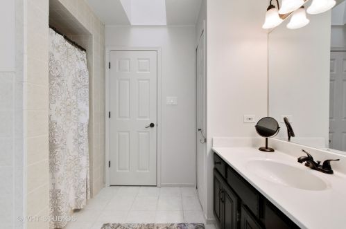 40 Peiffer Ave, Lemont IL  60439-3845 exterior