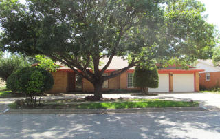 1903 56th St, Lubbock, TX 79412-2811