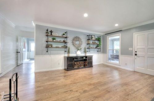 202 Heights Pl, Holly Springs, GA 30114-3965