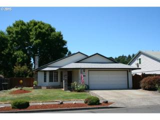 2215 74 Ave, Beaverton OR  97123-6697 exterior