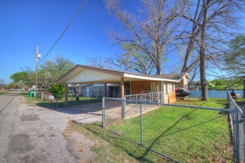 445 Ellen Williams Loop, Lakeside Heights, TX 78639-4064