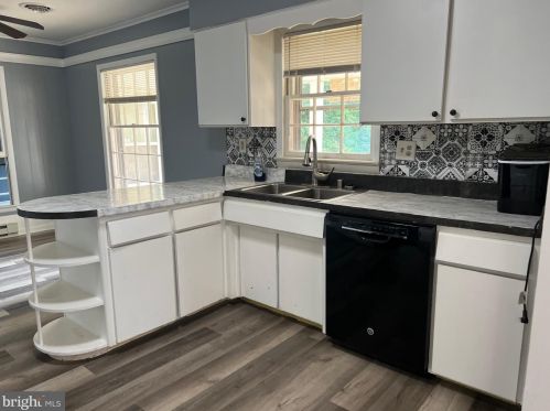 721 Morison St, Charles Town WV  25414-1436 exterior