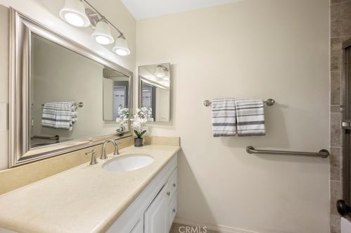 4932 Holbrook St, Anaheim CA  92807-1013 exterior