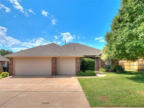 1858 Lariat Trl, Edmond, OK 73012-3273