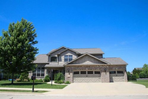 2915 Wessex Dr, Peoria, IL 61615-9501