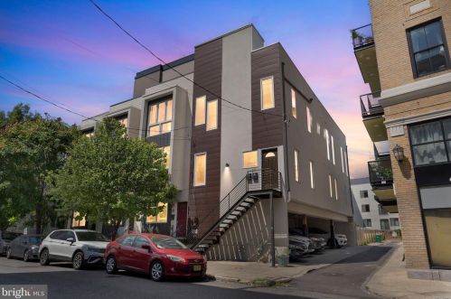 211 Green St, Philadelphia, PA 19123-0029