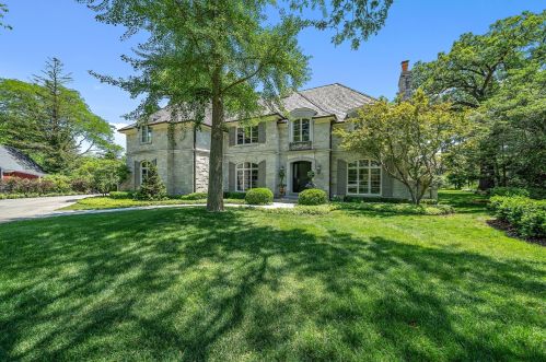 2222 Birchwood Ln, Northfield, IL 60093-3104