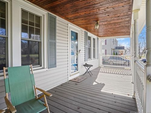 44 New Place St, Wallingford CT  06492-2237 exterior