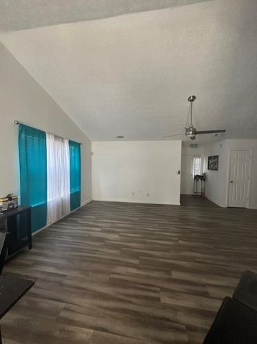 5855 Creekside Dr, Rex GA 30273-1182 exterior