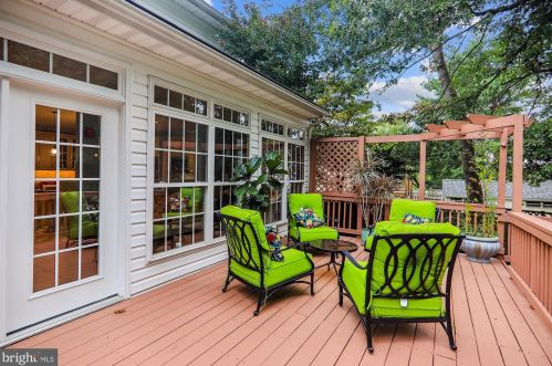 317 Woonsockett Ln, Silver Spring MD 20905-5778 exterior