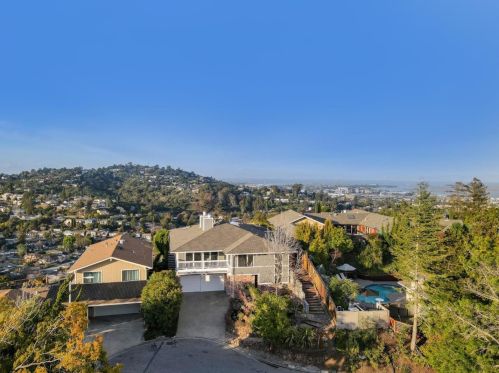 35 Elston Ct, San Carlos, CA 94070-2809