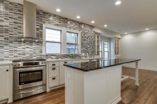 929 Windomere Ave, Dallas TX  75208-3502 exterior