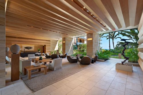 1388 Ala Moana Blvd, Honolulu HI  96814 exterior