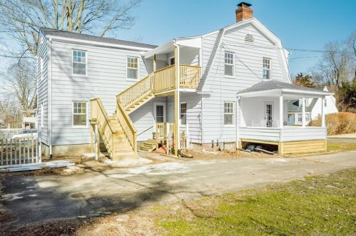 39 Frissell Ter, Middletown CT  06457-4612 exterior