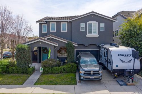 1400 Red Bud Ln, Turlock, CA 95382-7502