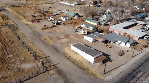 2825 Lake Ave, Pueblo, CO 81004-3830