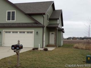 610 Clover Ln, Auburn, IL 62615-9680