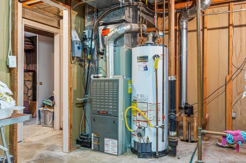 8345 Costilla Pl, Englewood CO 80112-1332 exterior