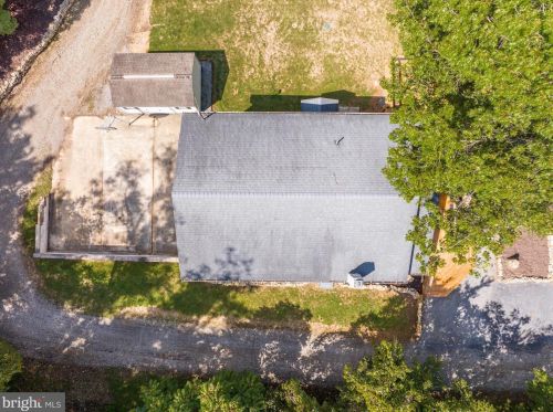 365 Big Oak Dr, Shepherdstown WV 25443-4598 exterior
