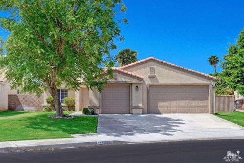 45583 King Palm Dr, Indio, CA 92201-5107