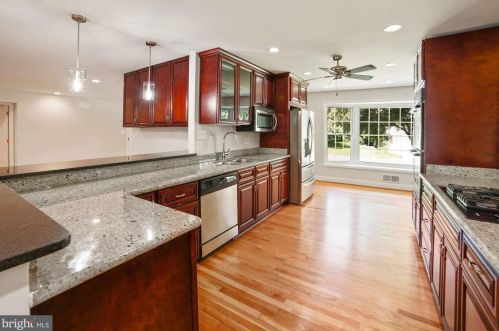 14604 Cobblestone Dr, Silver Spring MD 20905-5807 exterior