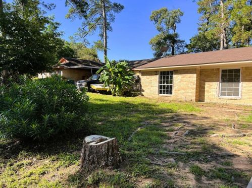 1824 3rd St, Conroe TX  77301-5131 exterior
