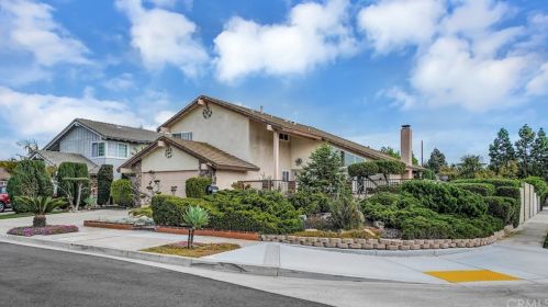 11638 Corinth Cir, Santa Ana, CA 92708-2502
