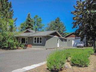 2206 Shepard Rd, Bend, OR 97701-3954
