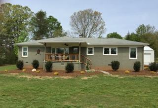 210 Camp Creek Rd, Central SC  29630-9569 exterior