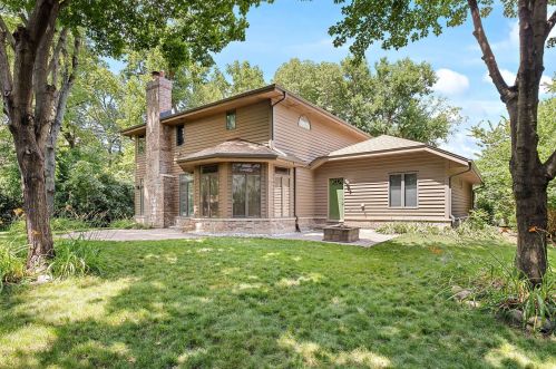 4821 Deepwood Ln, Palatine, IL 60067-7481
