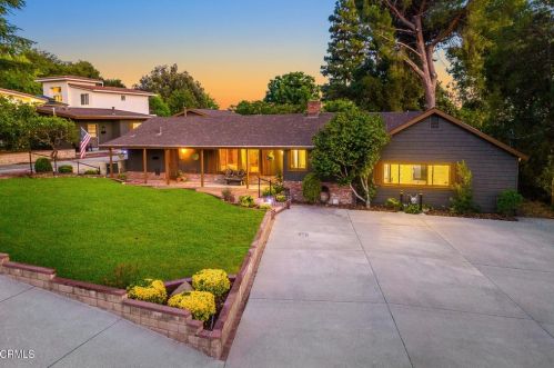 2512 Rockdell St, Glendale CA 91214-2221 exterior