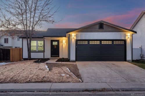 4643 Dearborn St, Denver, CO 80239-5435