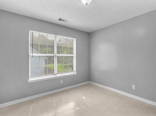 718 Old Stone Ct, Stockbridge GA  30281-7616 exterior