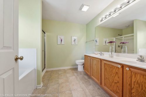 128 Reston Ct, Sycamore IL  60178-3000 exterior