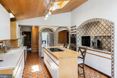 1367 Country Club Dr, Lancaster PA  17601-5209 exterior