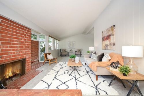 3231 Yellowtail Dr, Los Alamitos, CA 90720-5253