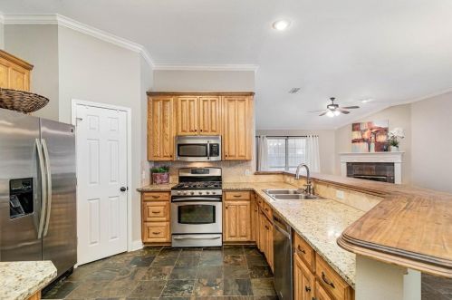 8609 Saranac Trl, Fort Worth TX  76118-7845 exterior