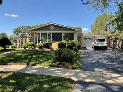 886 Heritage Dr, Addison, IL 60101-3115