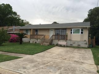 2300 Haring Rd, Metairie, LA 70001-1006